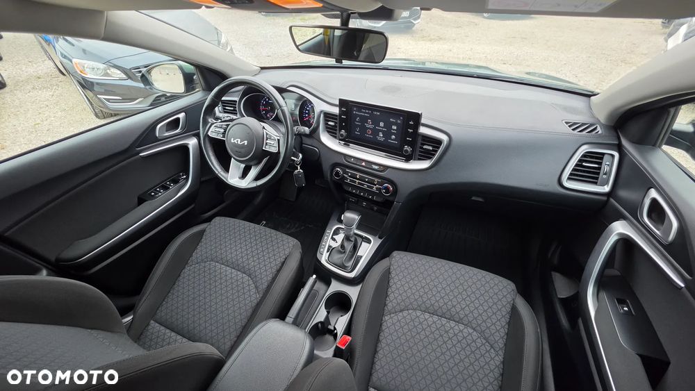 Kia Ceed 1.5 T-GDI M DCT - 36