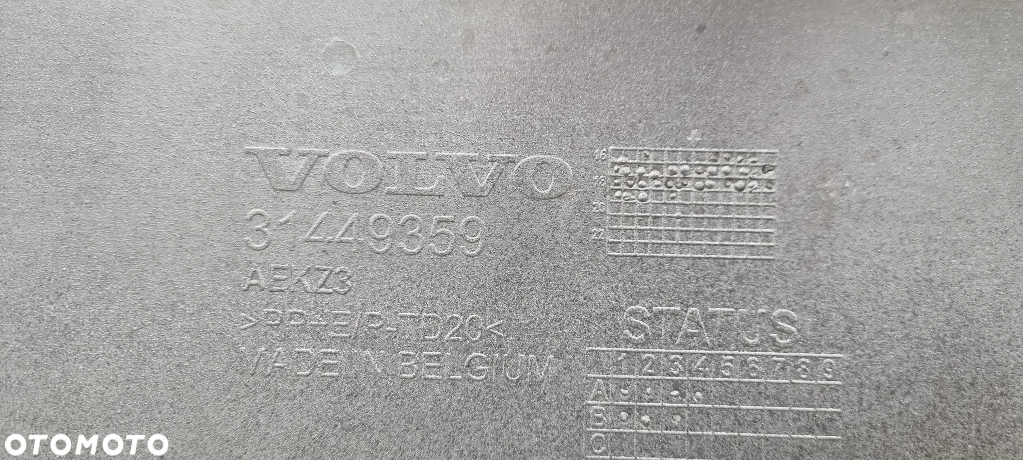 Volvo XC40 2017- zderzak przód oryginał MG150 - 13