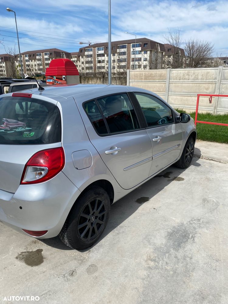 Renault Clio III 1.2 16V Yahoo - 7
