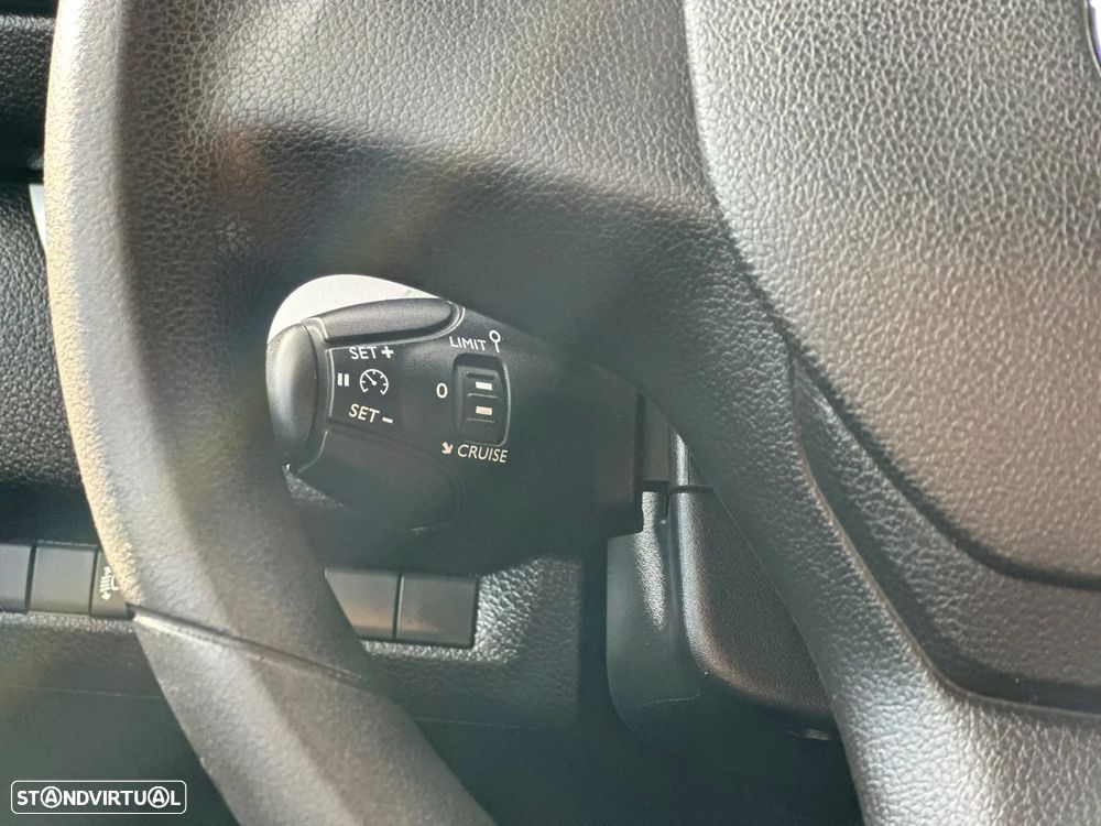 Opel Vivaro 2.0 CDTi L2H1 - 22