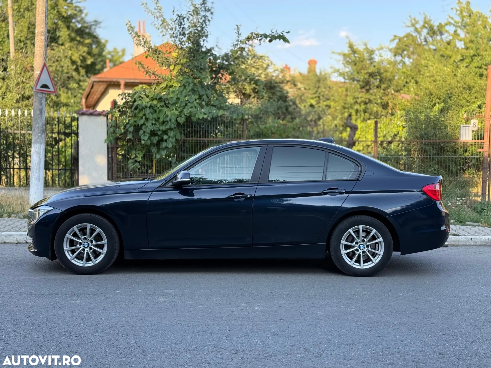 BMW Seria 3 316d Aut. - 3