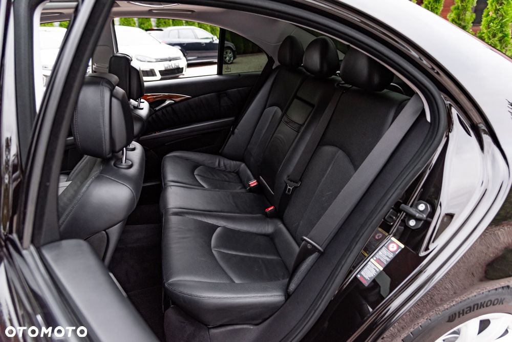 Mercedes-Benz Klasa E 500 4-Matic Avantgarde - 20