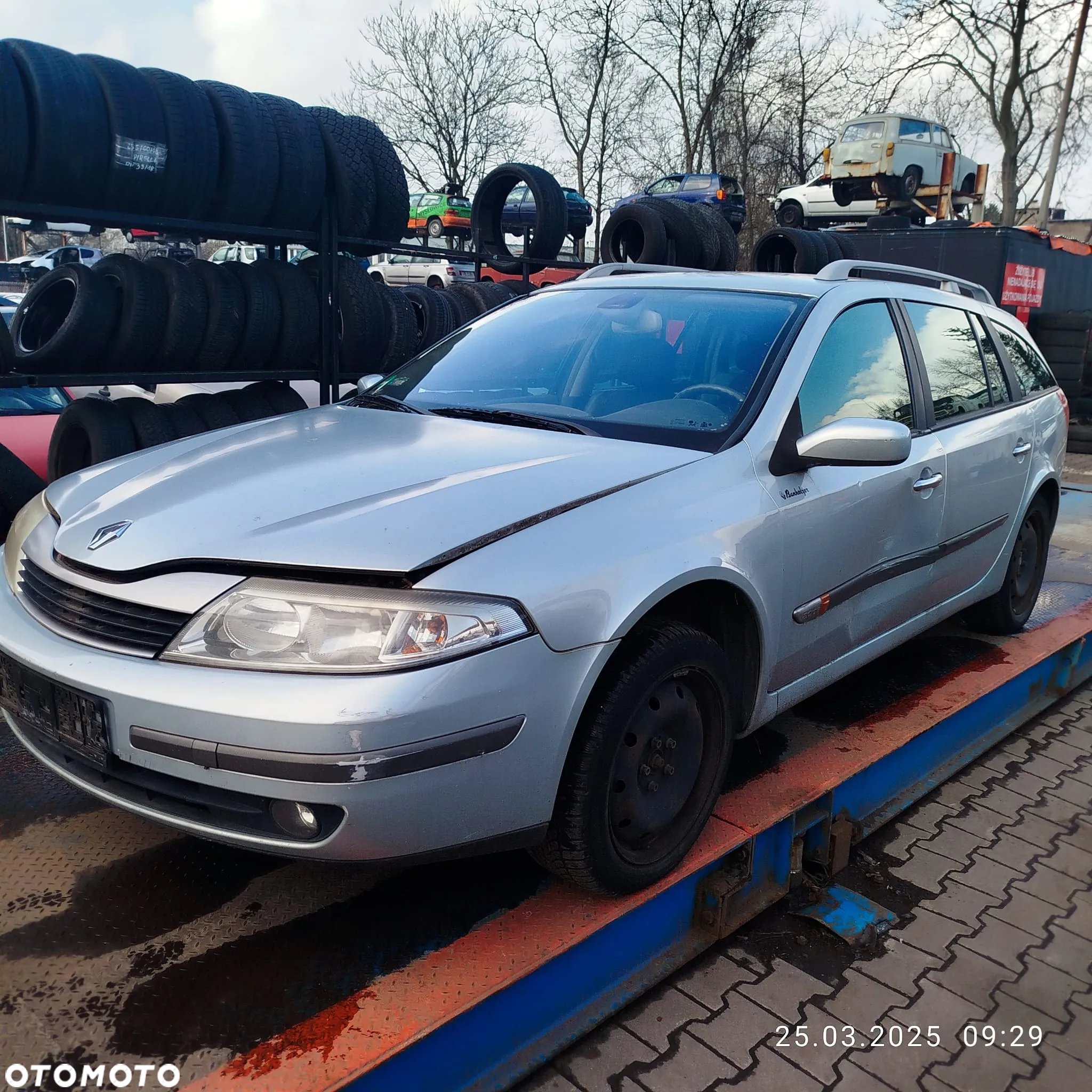 Renault Laguna 2 na części - 2