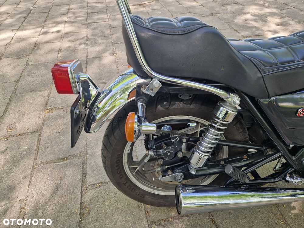 Suzuki GS - 8