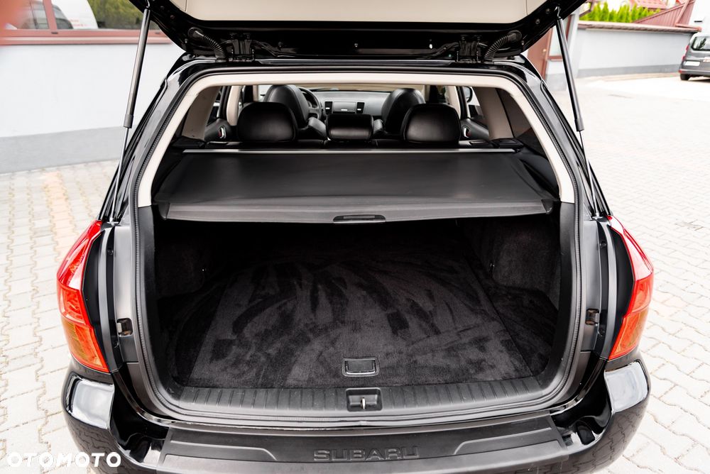 Subaru Legacy - 22