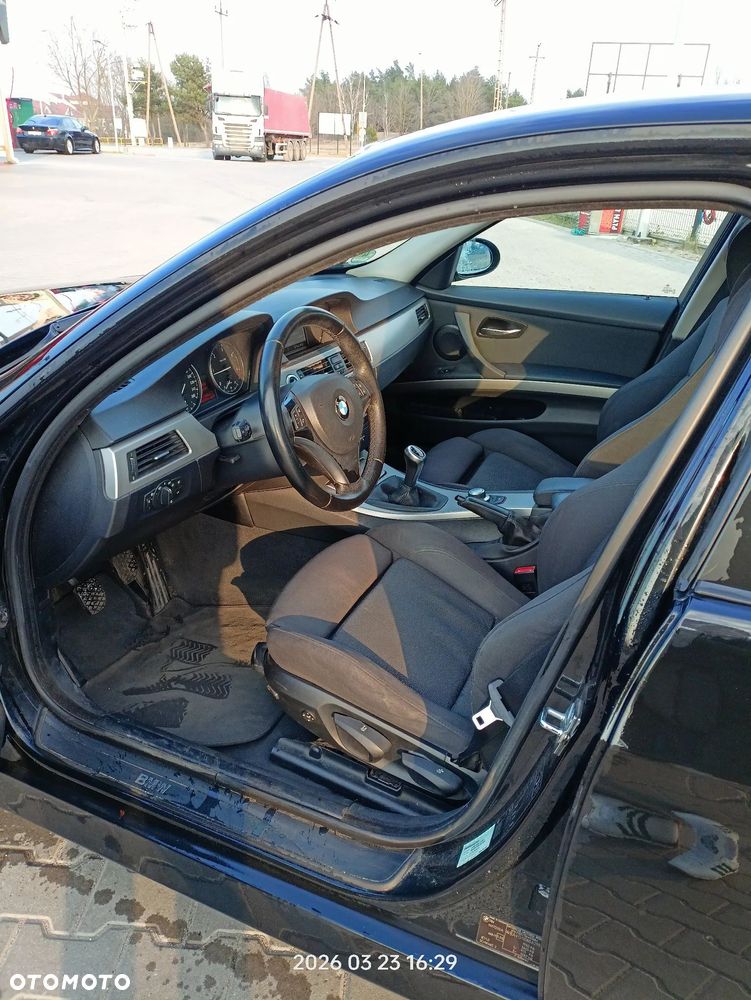 BMW Seria 3 318d DPF - 5