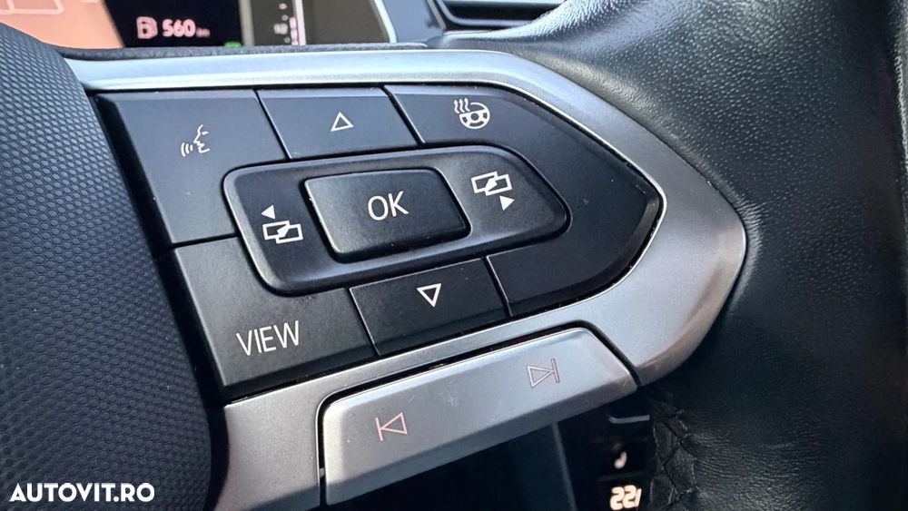 Volkswagen Passat 2.0 TDI DSG Highline - 28