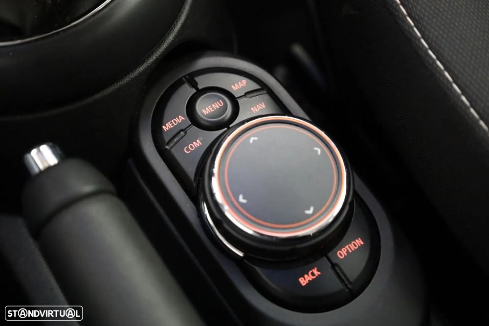 MINI 3 Portas Cooper D - 31