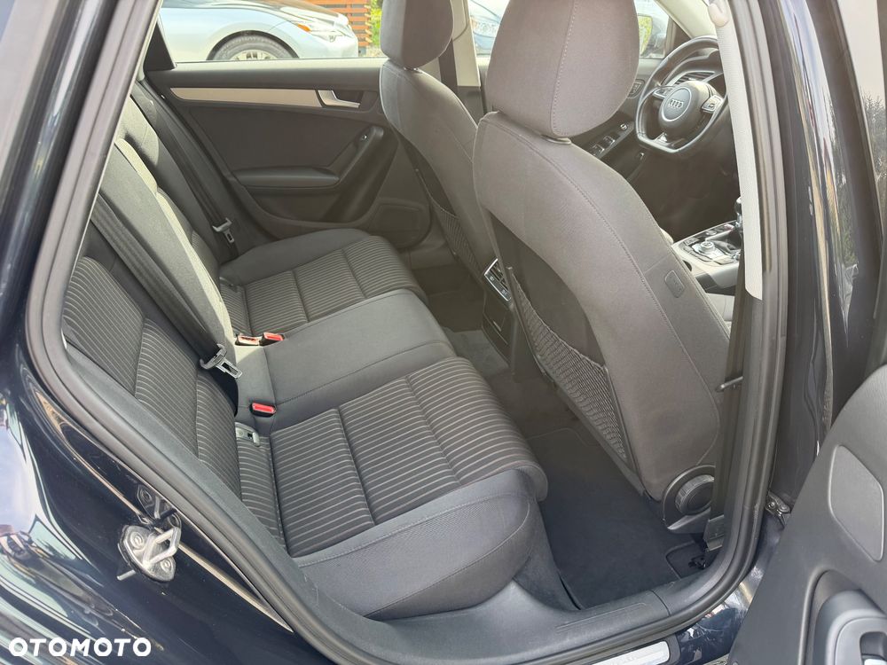 Audi A4 Avant 1.8 TFSI quattro Attraction - 34