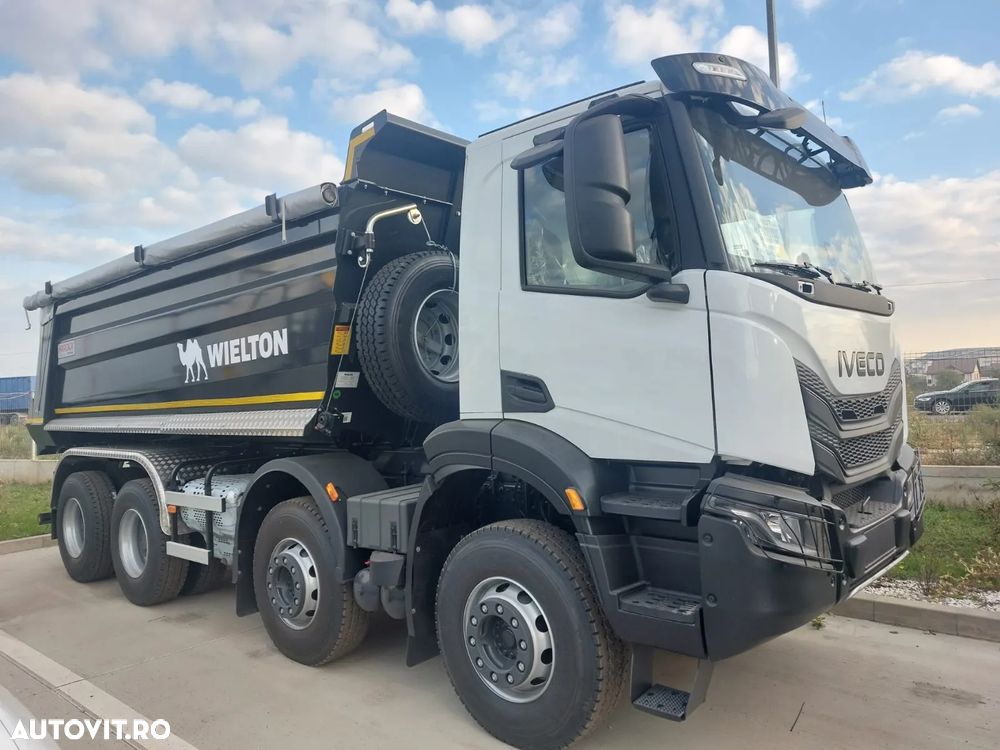 Iveco AD410T46 - 1