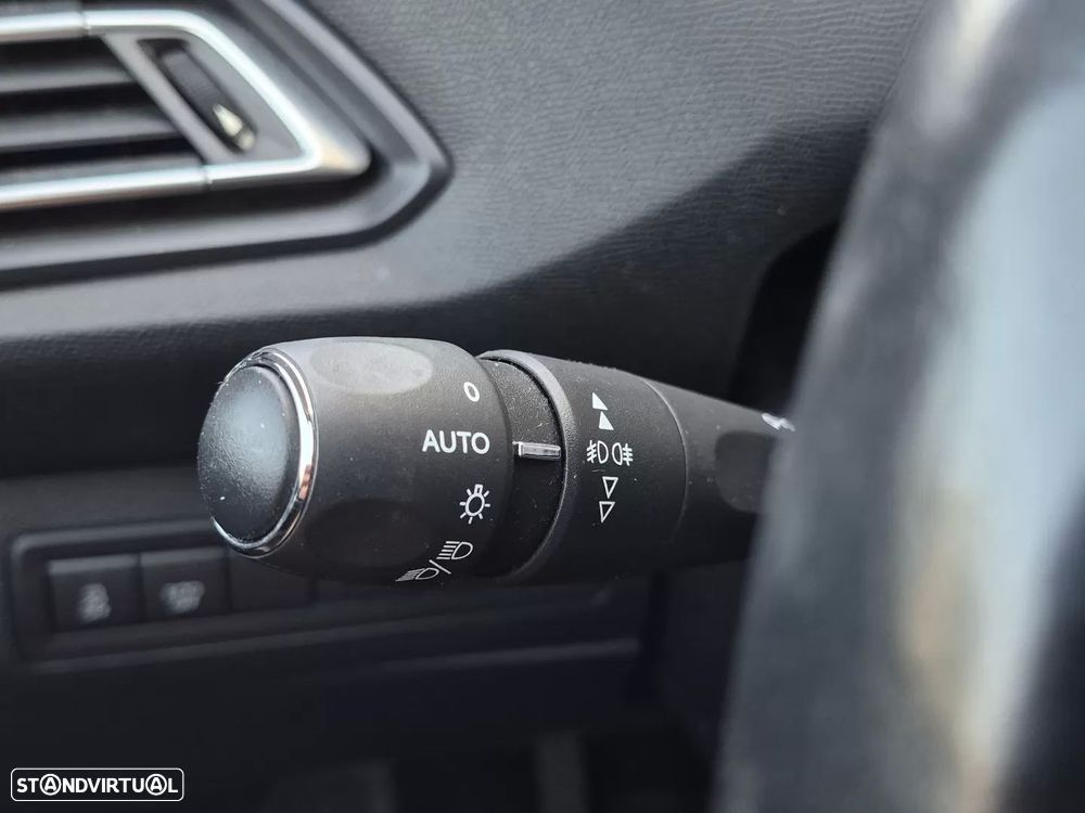 Peugeot 308 SW 1.6 BlueHDi Allure J17 - 19