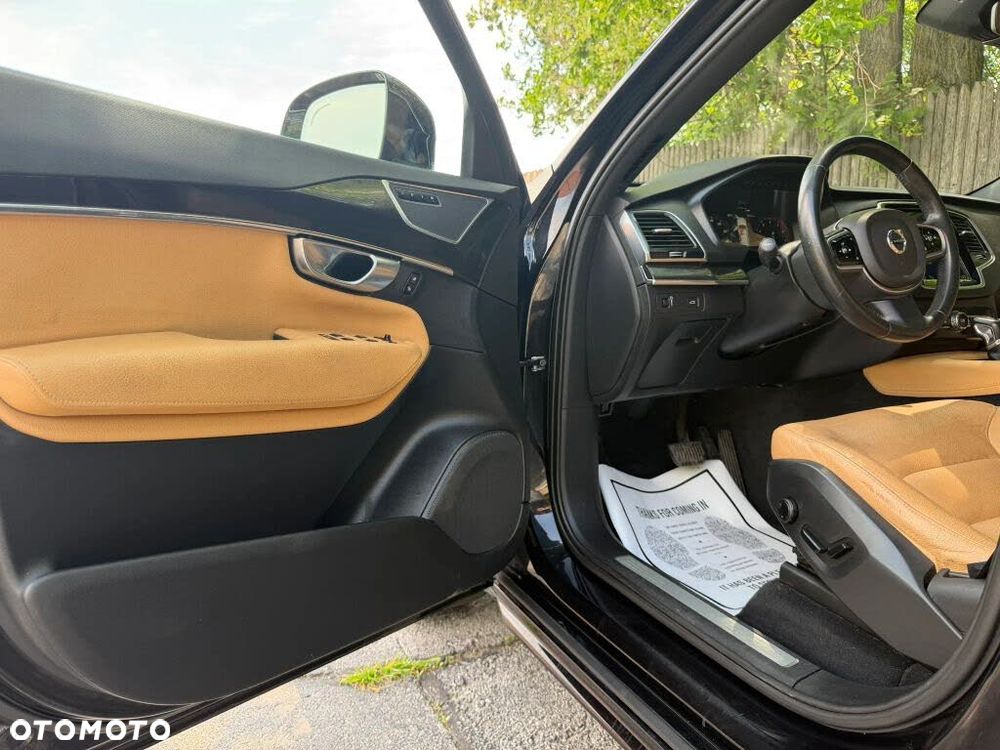Volvo XC 90 - 11