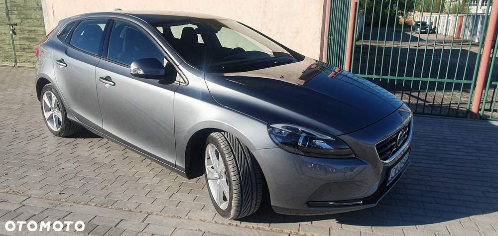 Volvo V40 T2 - 6