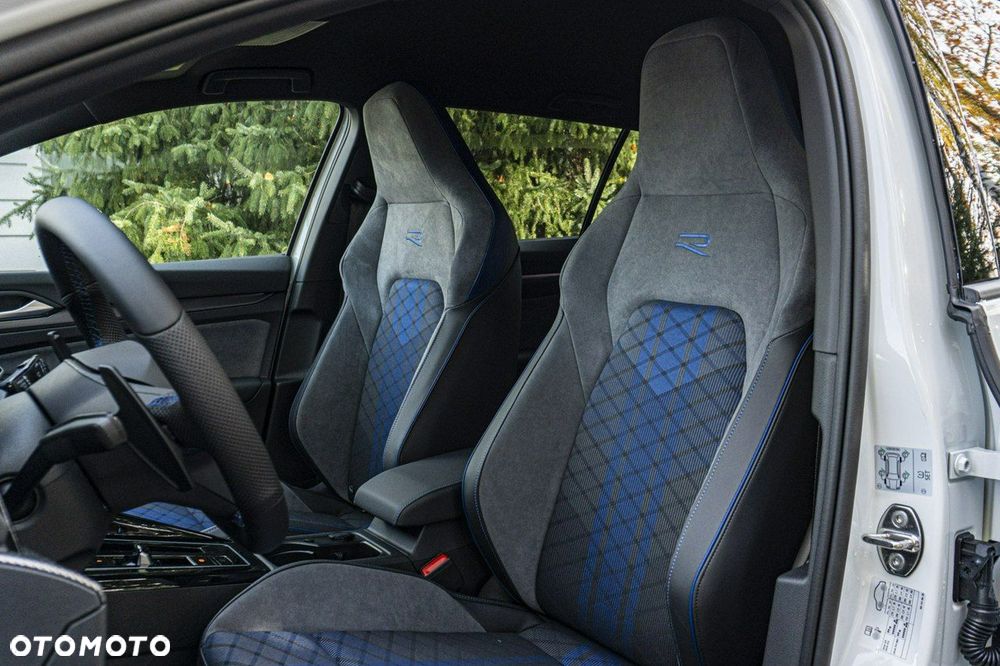 Volkswagen Golf - 19