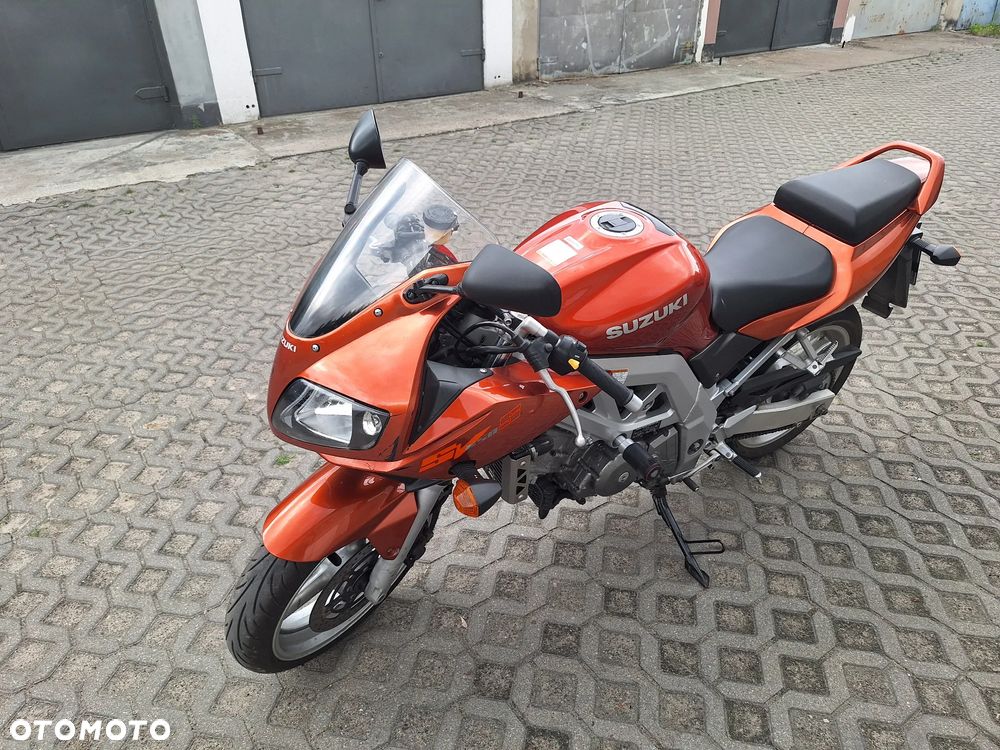 Suzuki SV - 9