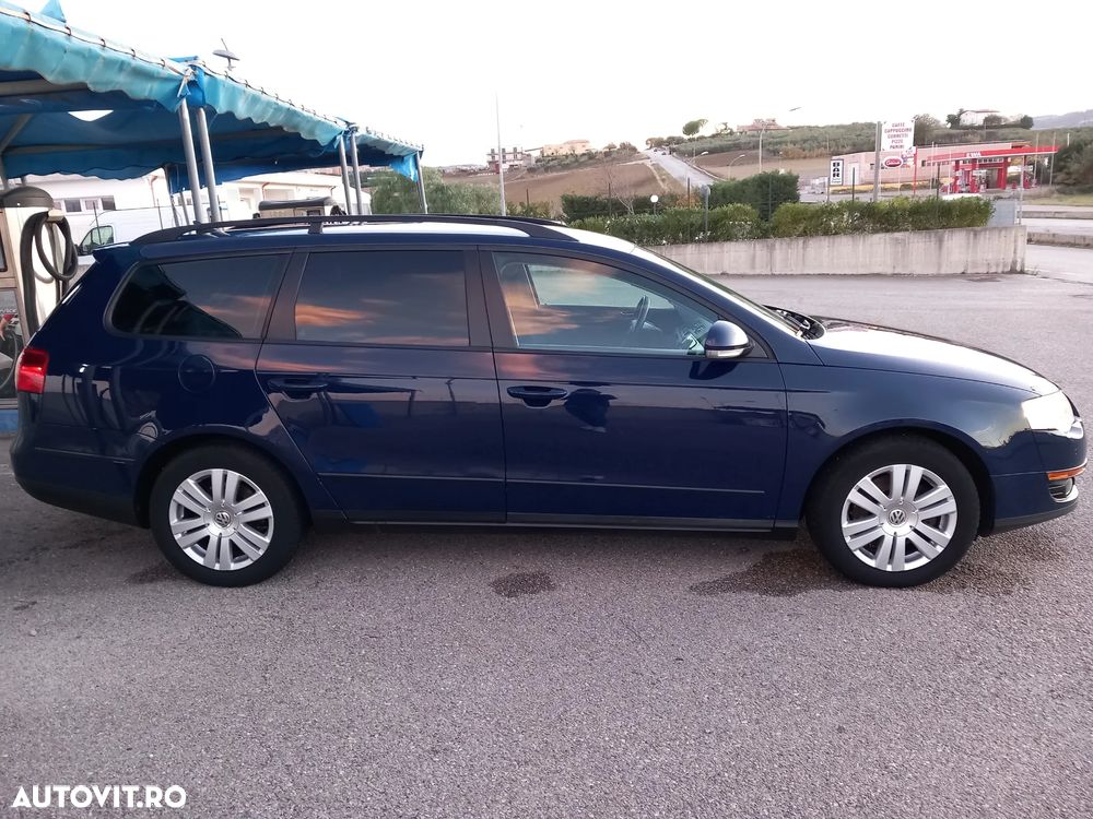 Volkswagen Passat - 2
