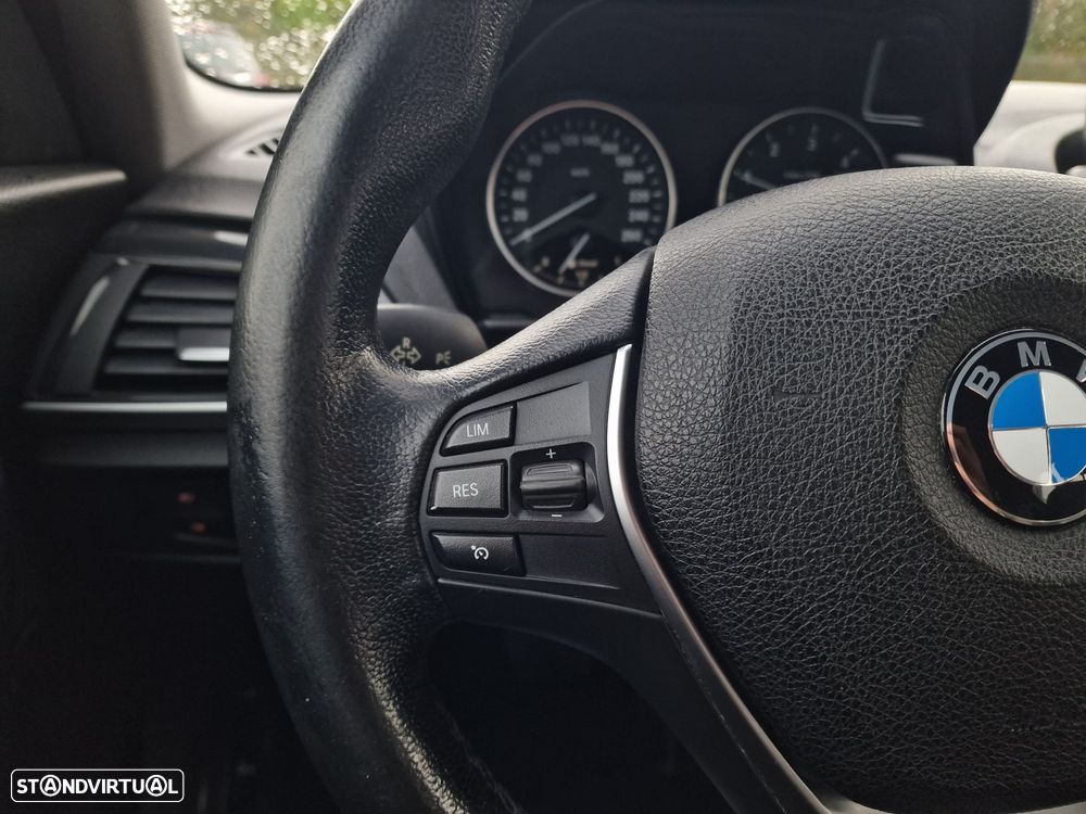 BMW 116 d Line Urban Auto - 19