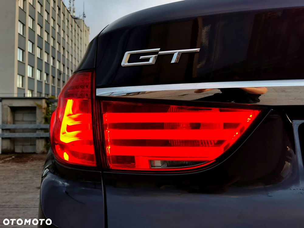 BMW 5GT 530d - 14