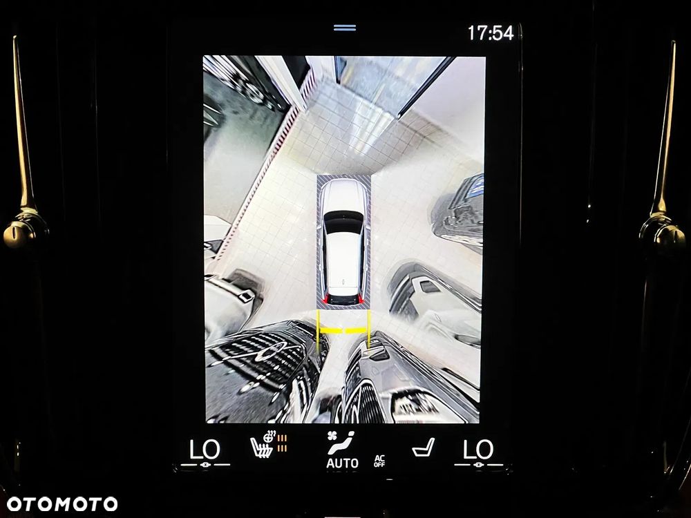 Volvo V90 Cross Country ver-b5-d-awd-momentum-pro - 9