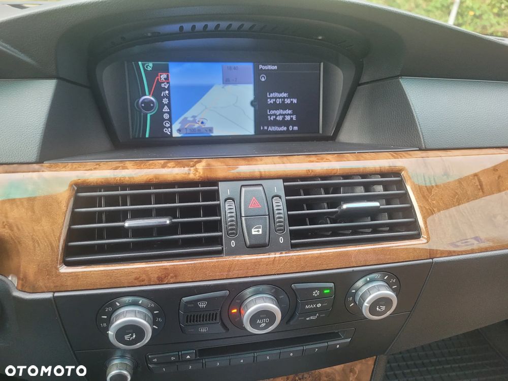 BMW Seria 5 530d Sport-Aut Edition Sport - 23