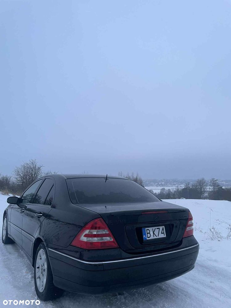 Mercedes-Benz Klasa C 280 4Matic Automatik Classic - 4