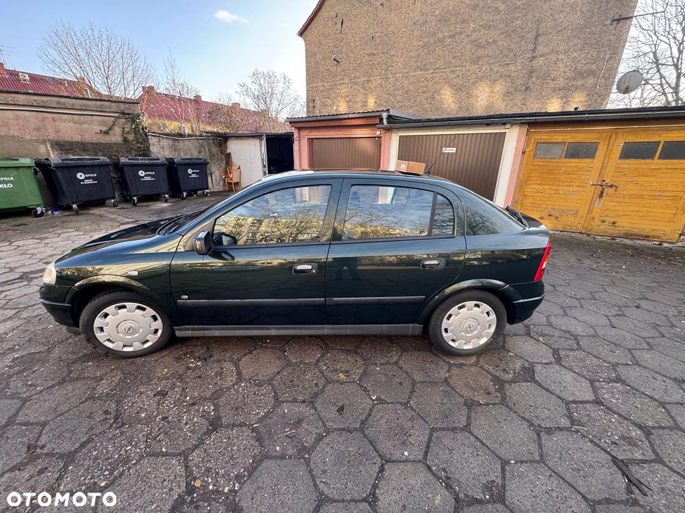Opel Astra - 2