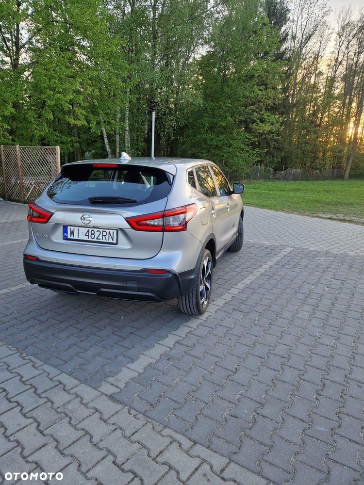Nissan Qashqai 1.3 DIG-T DCT SHIRO - 10