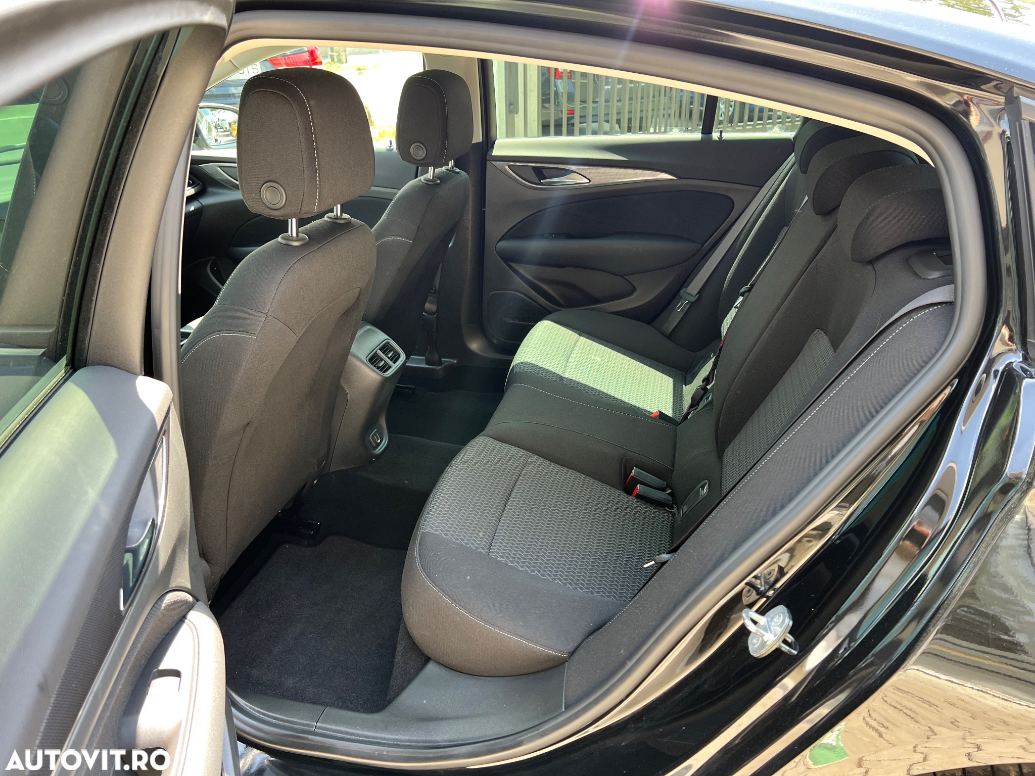 Opel Insignia Grand Sport 1.5 Diesel Automatik Elegance - 17