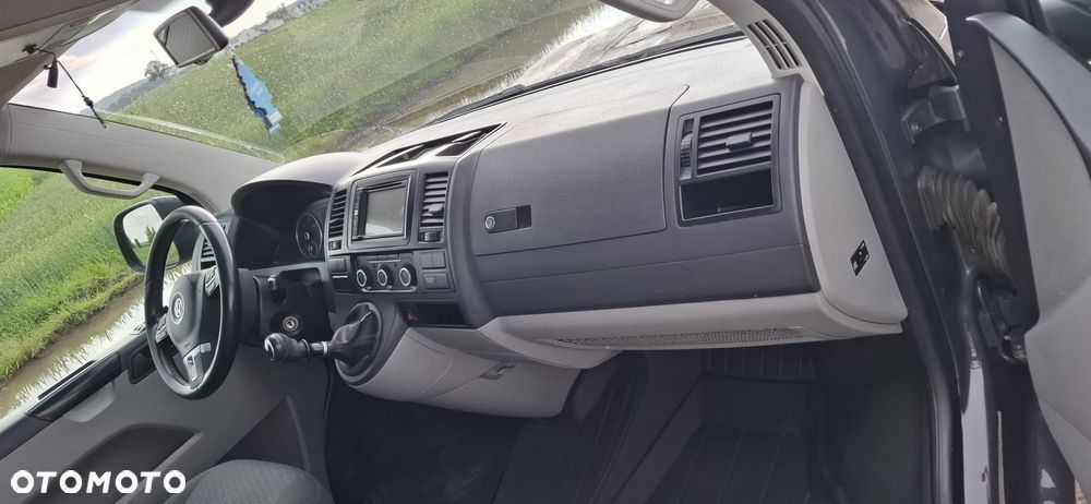 Volkswagen transporter t5 - 2