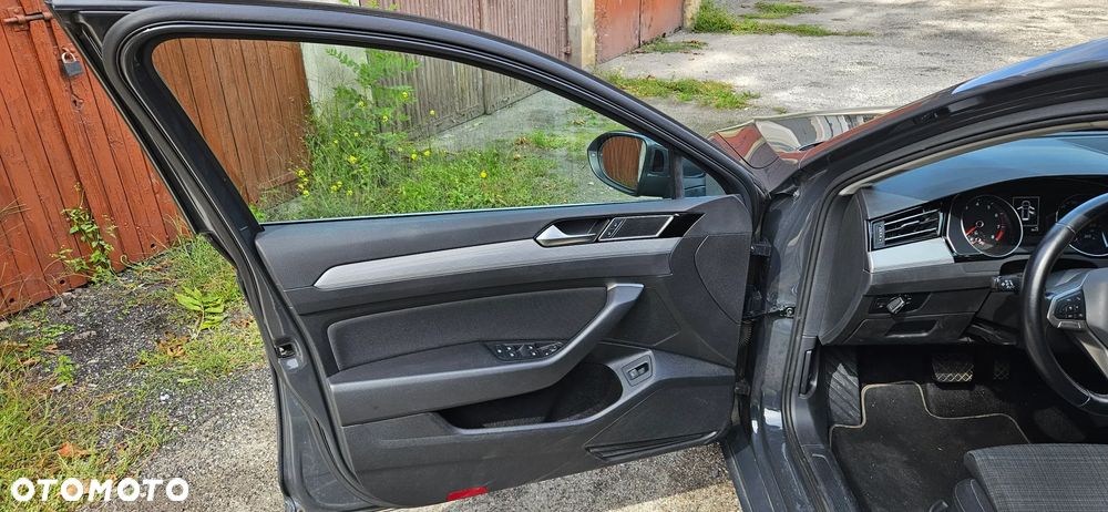 Volkswagen Passat 1.5 TSI EVO Business DSG - 24