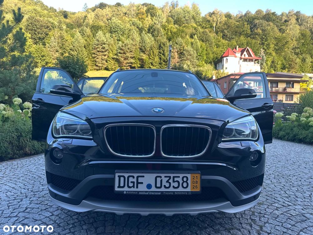 BMW X1 xDrive18d - 16