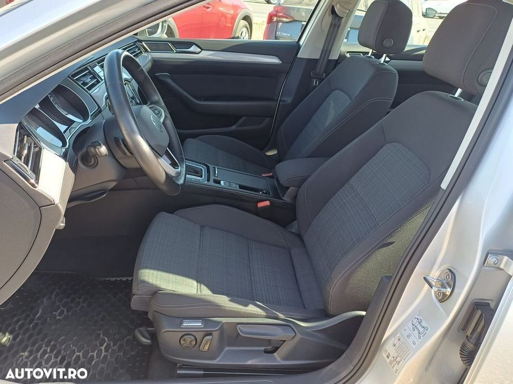 Volkswagen Passat - 10