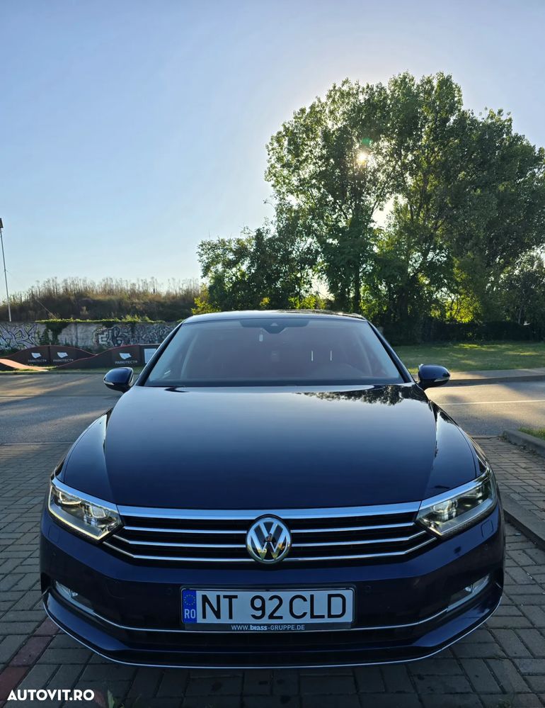 Volkswagen Passat 2.0 TDI DSG Highline - 5