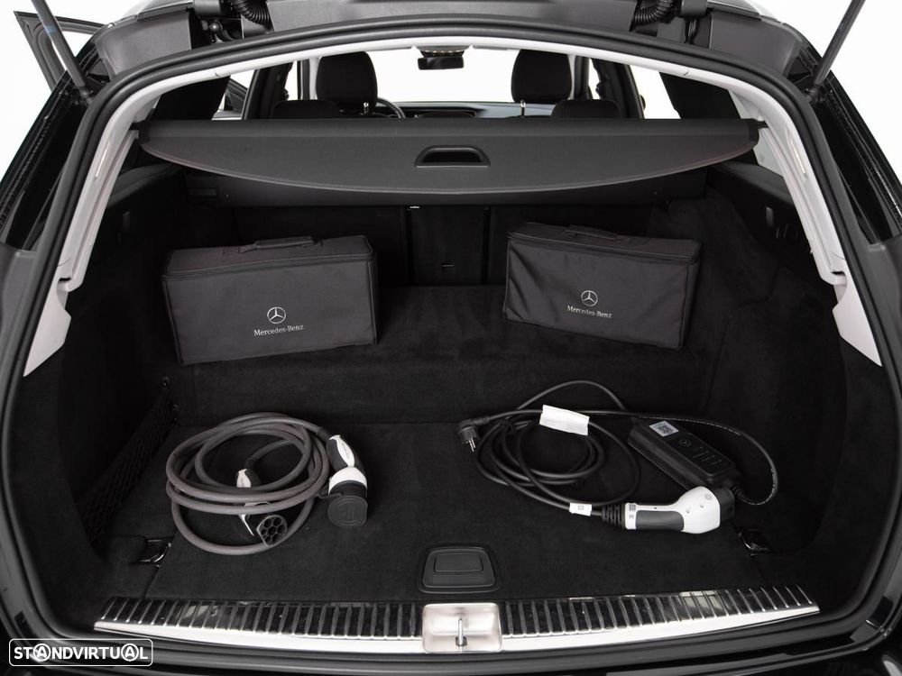 Mercedes-Benz E 300 de 9G-TRONIC Exclusive - 12