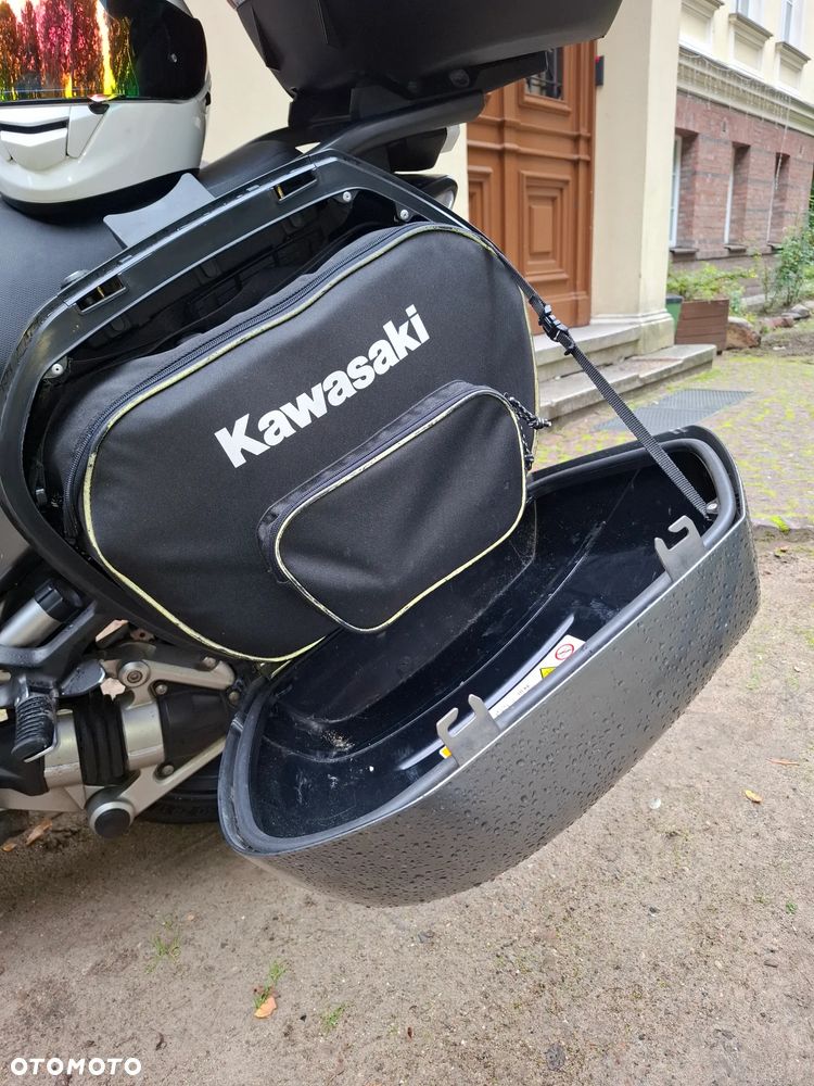 Kawasaki GTR - 19