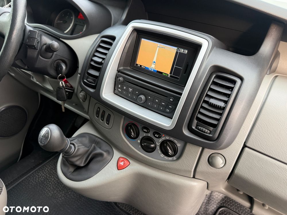Opel Vivaro - 16