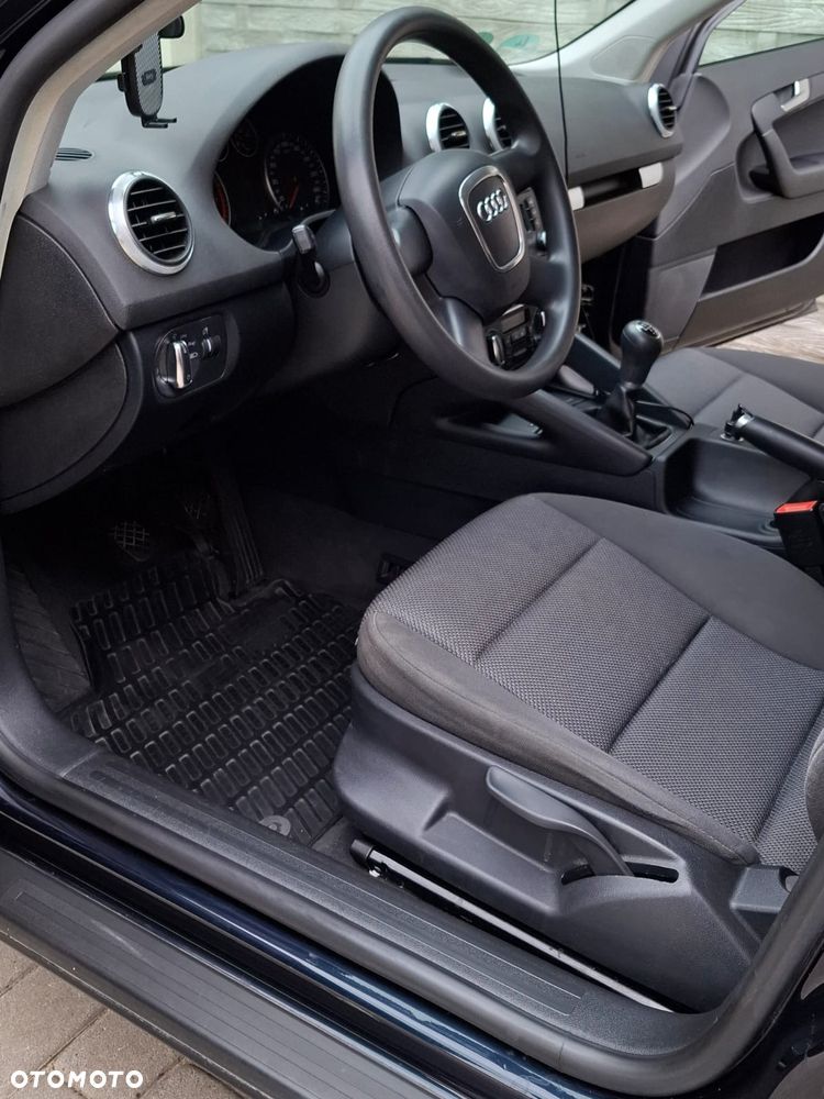 Audi A3 Sportback - 13