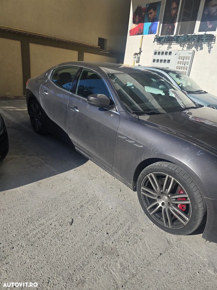 Maserati Ghibli - 4