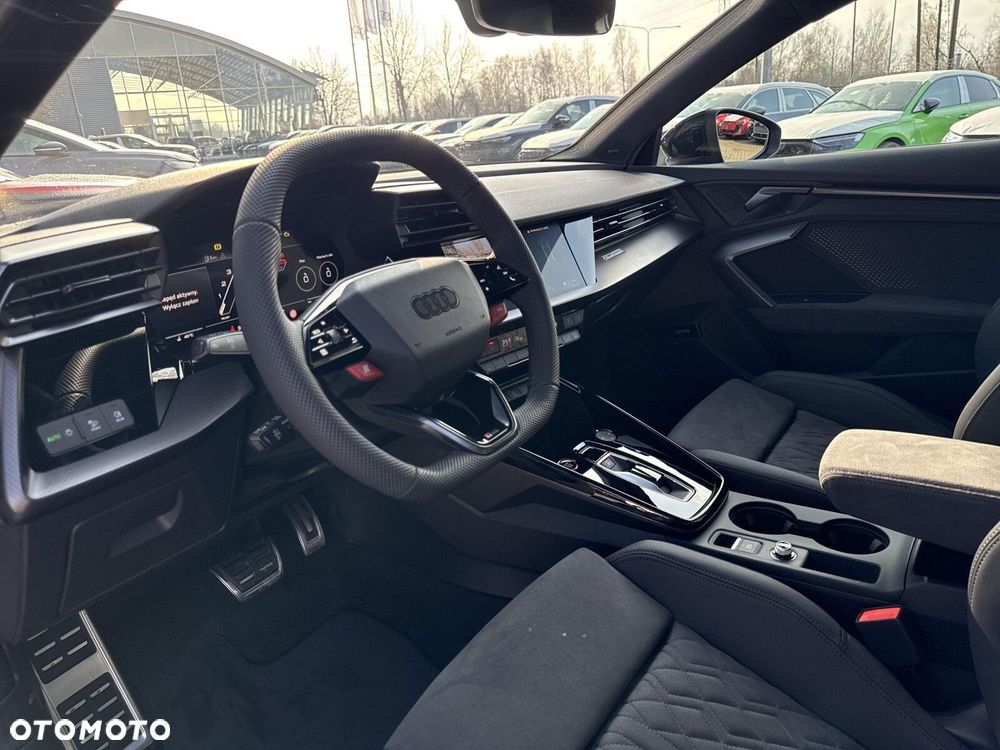 Audi RS3 Limousine - 9