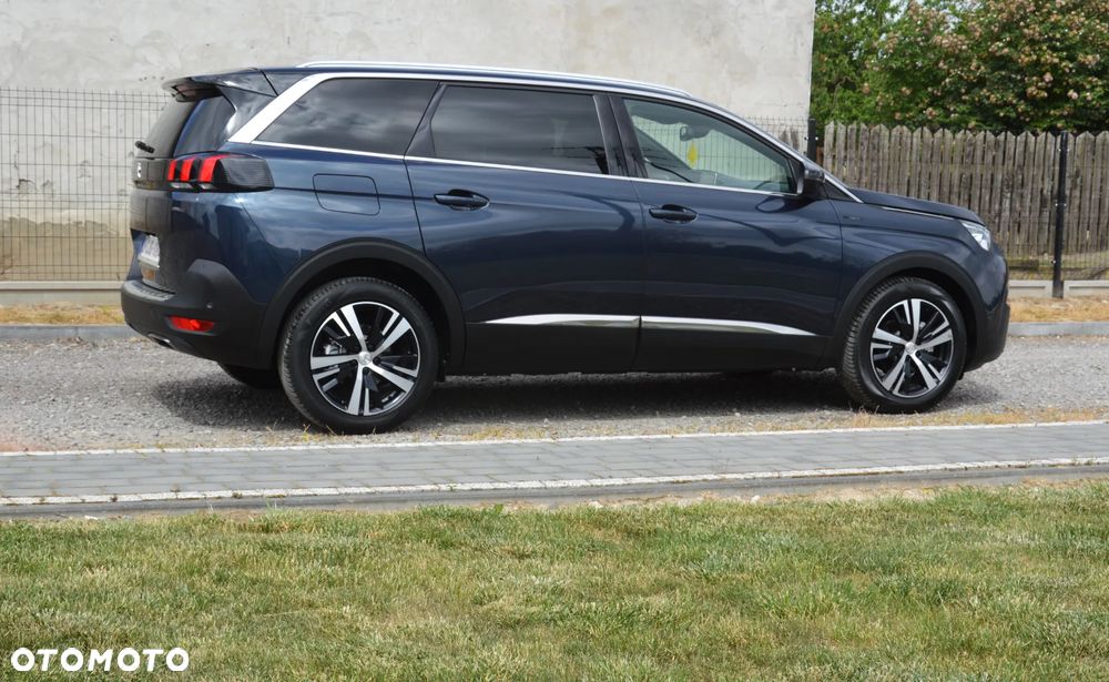 Peugeot 5008 - 9