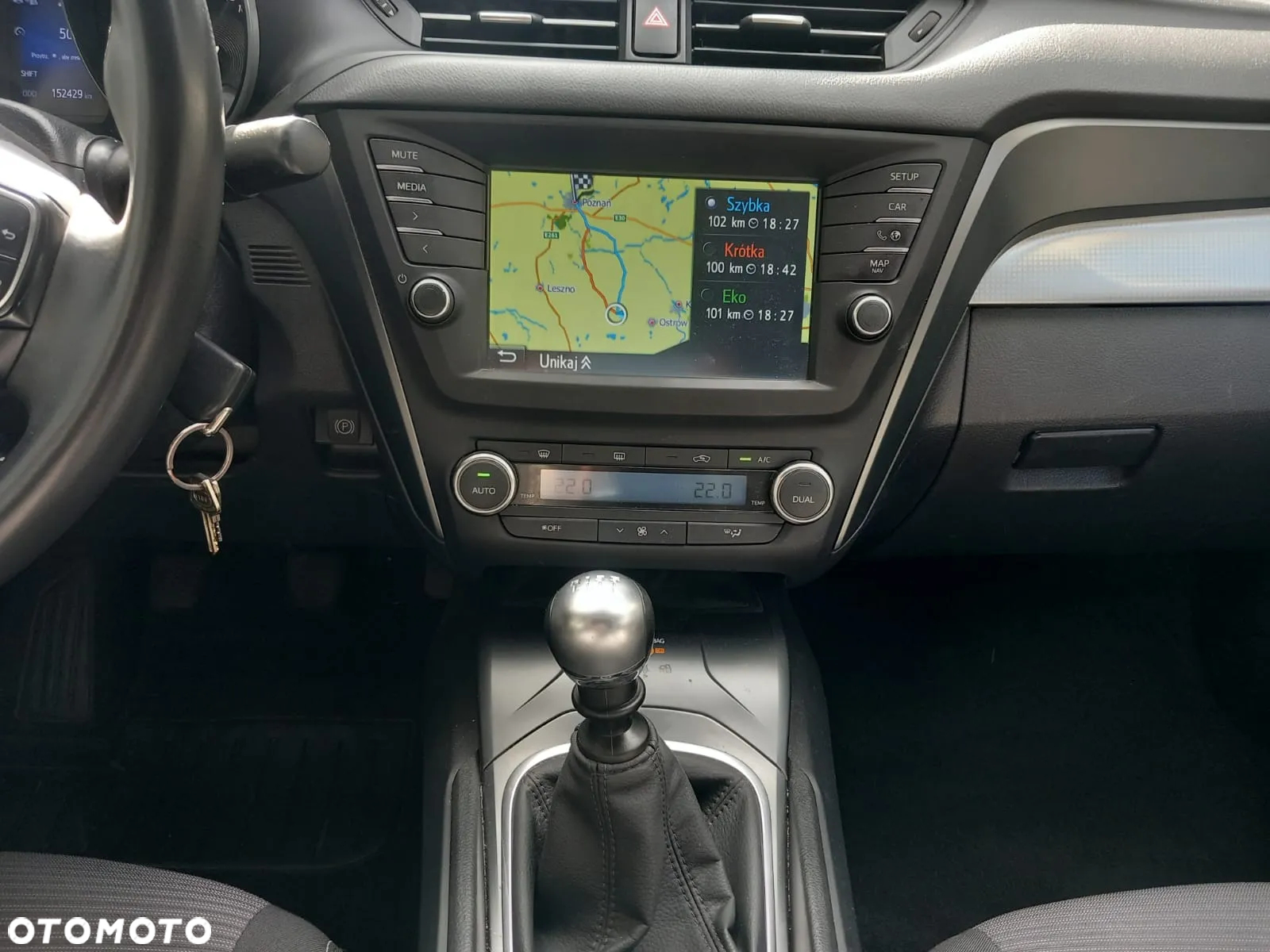 Toyota Avensis 1.8 Premium - 9