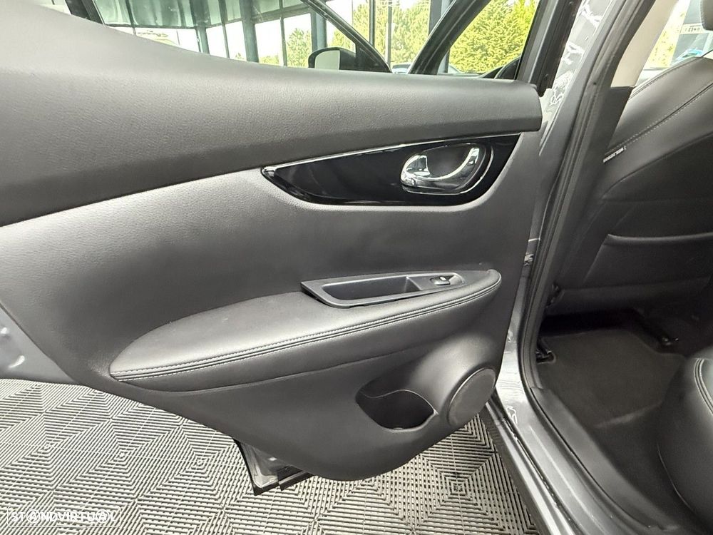 Nissan Qashqai 1.5 dCi N-Connecta - 14