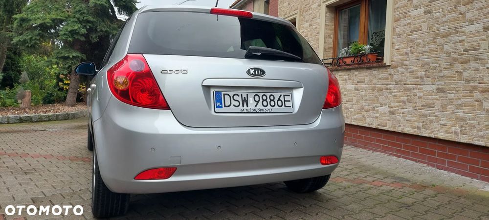 Kia Ceed - 5