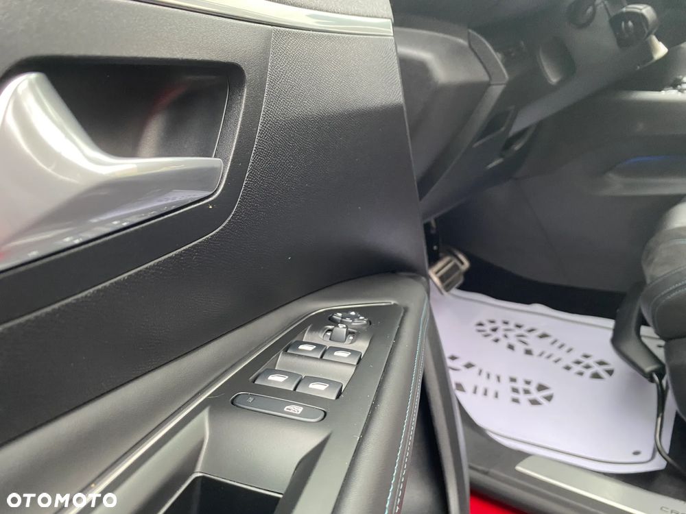 Peugeot 3008 1.2 PureTech Crossway S&S EAT6 - 26
