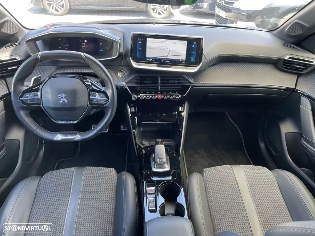 Peugeot 208 1.2 PureTech GT Line EAT8 - 45