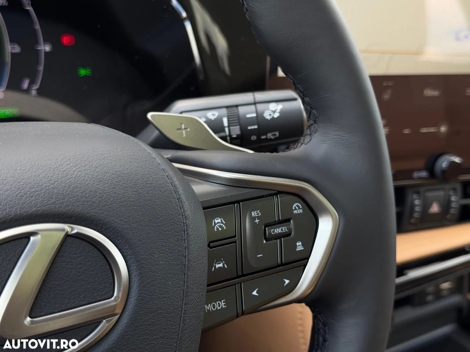 Lexus Seria NX 450h+ 2.5 TNGA HV 25H PHEV CVT Executive - 25
