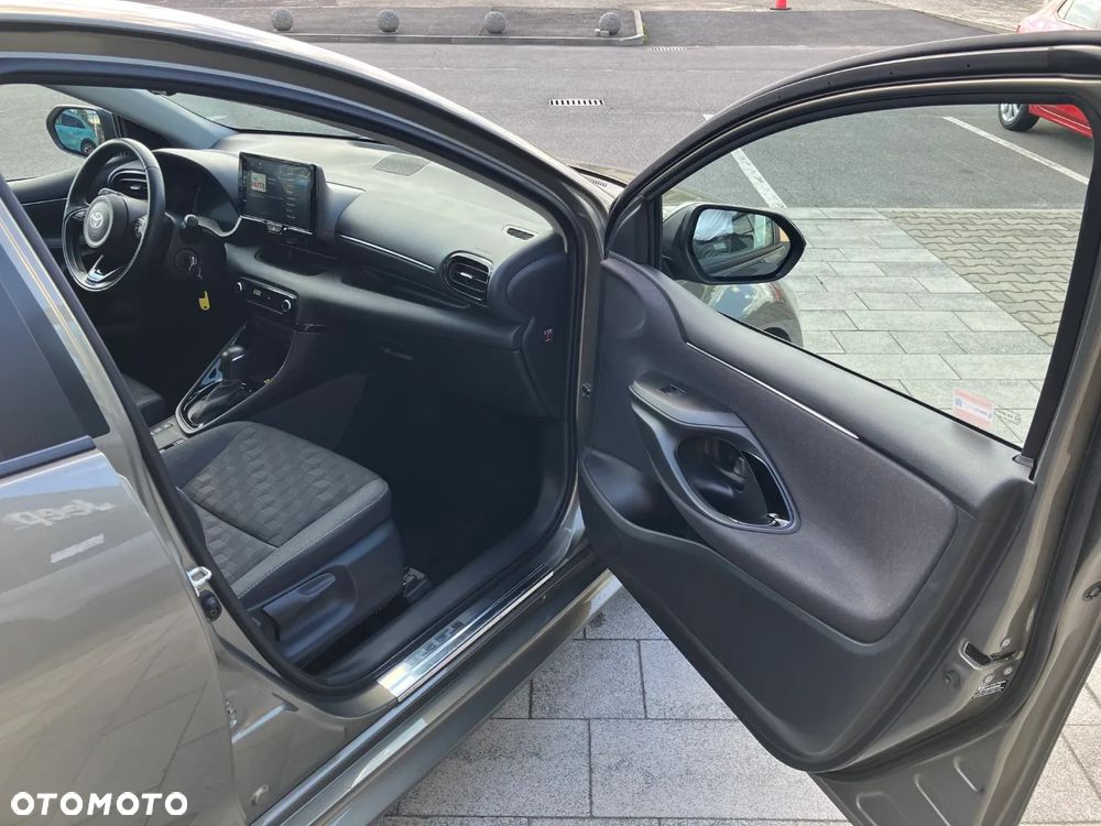 Toyota Yaris Hybrid 1.5 Style - 21