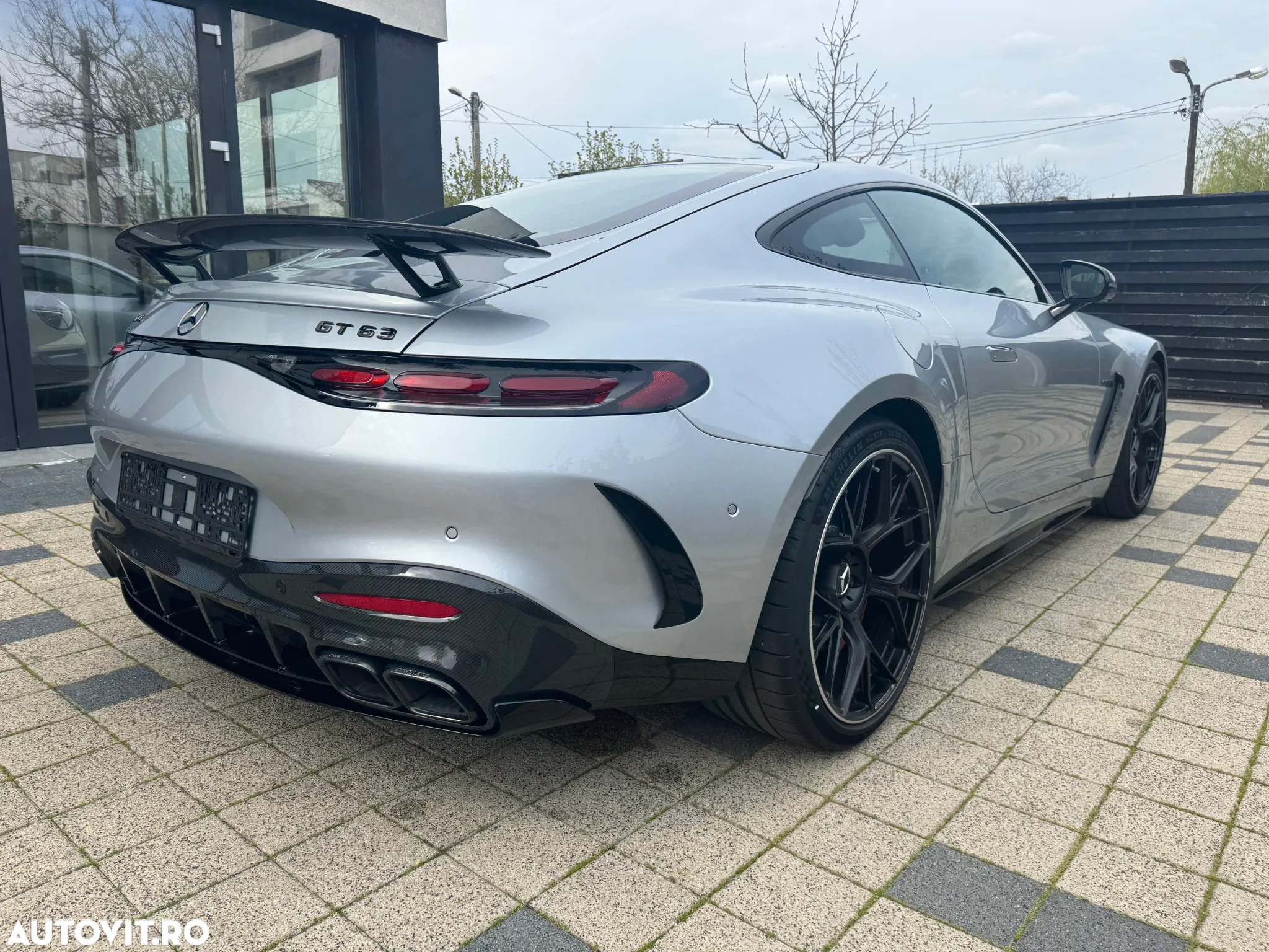 Mercedes-Benz AMG - 8