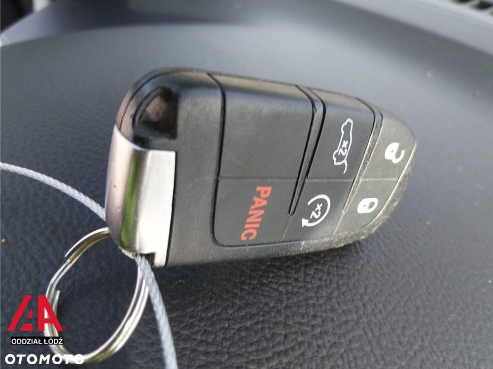 Jeep Grand Cherokee - 14
