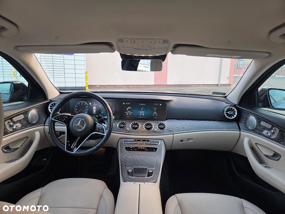 Mercedes-Benz Klasa E 300 d 4-Matic Exclusive - 20